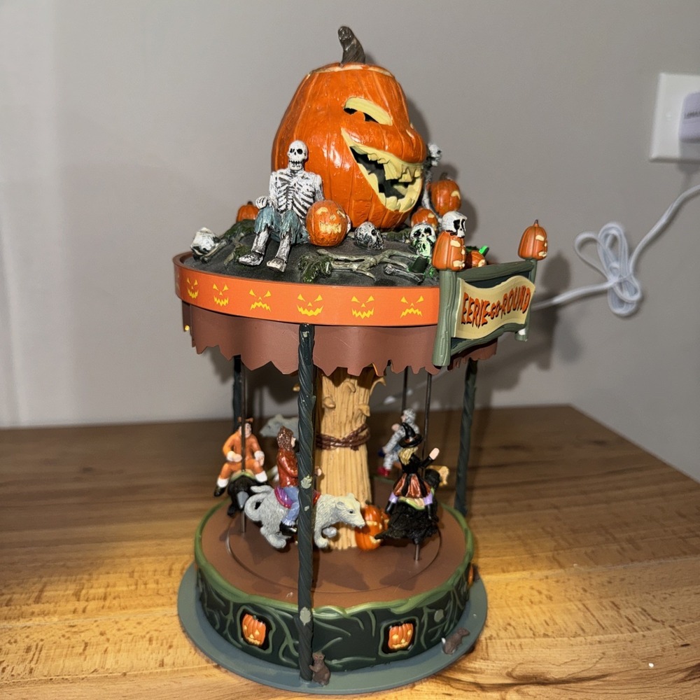 Lemax Spooky Town Eerie-Go-Round 84431 Carousel Carnival Ride Retired Halloween - Picture 6 of 6